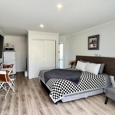 Lakeside Cozy Studio Taupo Exterior foto