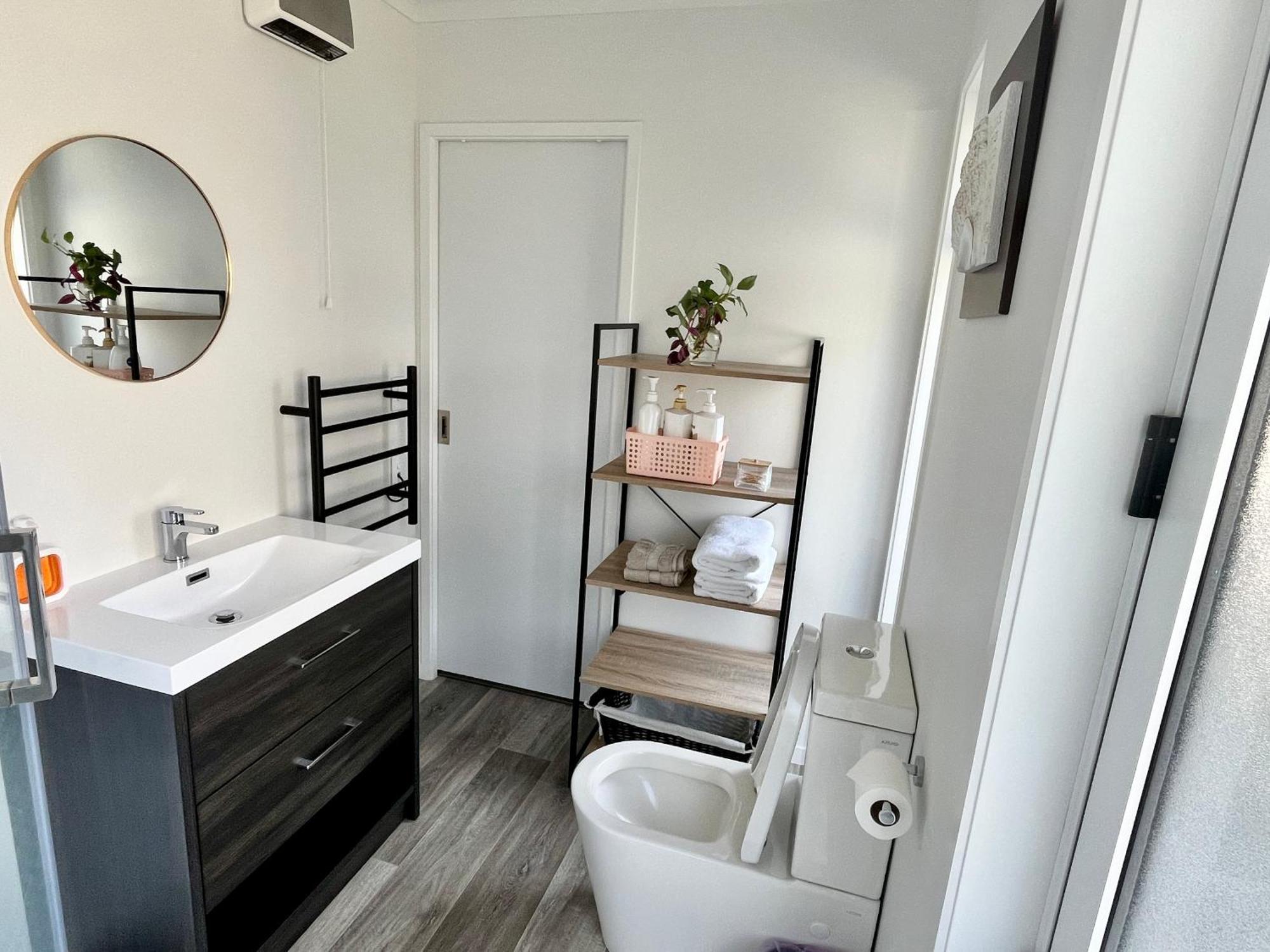 Lakeside Cozy Studio Taupo Exterior foto